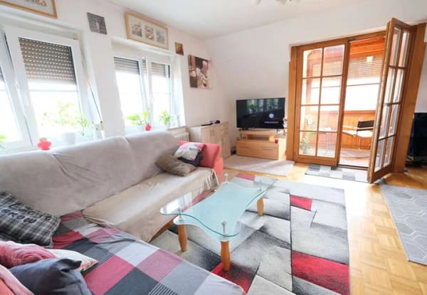 Immobilie in Memmingen - Gepflegte 1,5-Zimmer-Wohnung mit Wintergarten & Tiefgarage in Memminger Innenstadtlage - Bild 1
