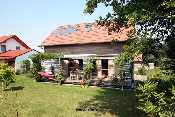 Immobilie in Harsewinkel - Freisthenedes Einfamilienhaus nebst Garage + provisionsfrei + - Bild 0