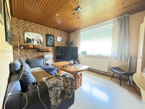 Immobilie in Nordenham - Ein-/ Zweifamilienhaus mit großem Grundstück und viel Gestaltungspotenzial - Bild 1