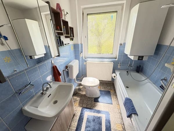 Immobilie in Nordenham - Ein-/ Zweifamilienhaus mit großem Grundstück und viel Gestaltungspotenzial - Bild 4