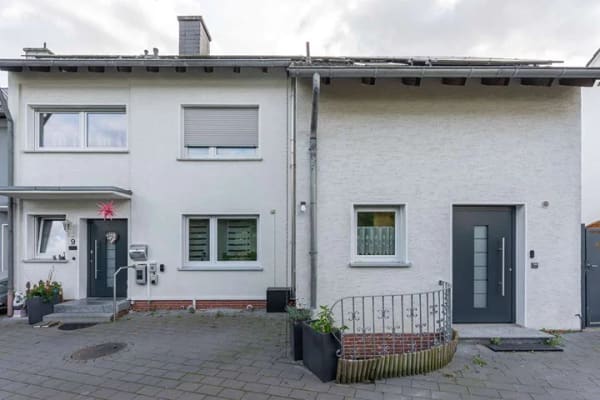 Immobilie in Bad Sassendorf - Familienglück mit viel Platz, angrenzendem Anbau/Einliegerwohnung in Bestlage von Bad Sassendorf - Bild 0