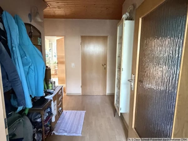 Immobilie in Dötlingen - Vielseitiges Einfamilienhaus, als Zweifamilienhaus nutzbar, mit Vollkeller & Garage in Neerstedt - Bild 2