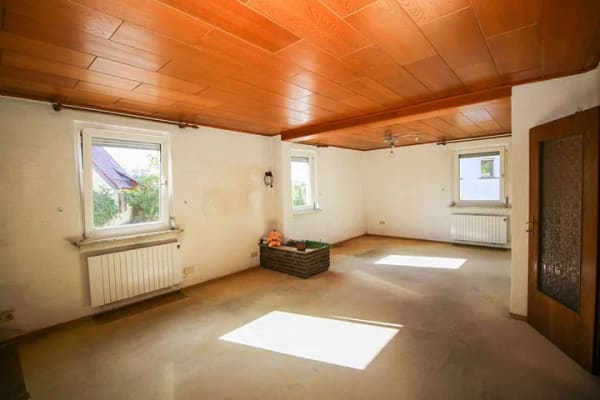 Immobilie in Brensbach - Einfamilienhaus mit großem Grundstück, Garage und Anbauoption *** PROVISIONSFREI für den Käufer *** - Bild 0