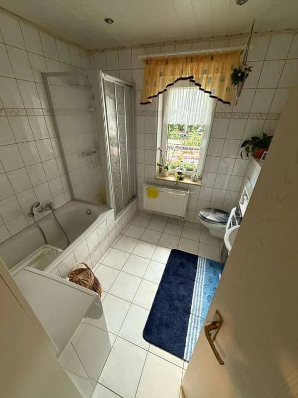 Immobilie in Arnstadt - Investieren mit Perspektive – attraktive 2-Zimmer-Eigentumswohnung mit Balkon & Mietgarantie - Bild 2