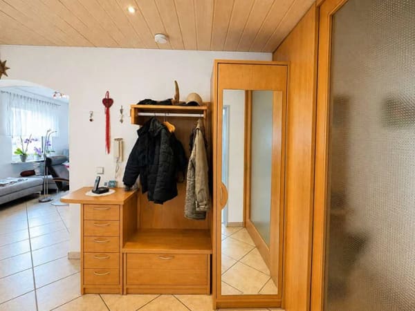 Immobilie in Küssaberg - Viel Platz für Ihre Wohnideen - großzügiges Einfamilienhaus mit Einliegerwohnung & Doppelgarage - Bild 3