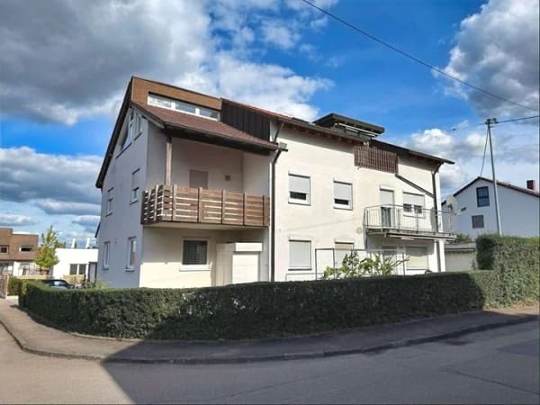 Immobilie in Wernau (Neckar) - Besondere Wohneinheit mit 7 Zimmern - Bild 0