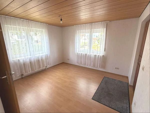 Immobilie in Wernau (Neckar) - Besondere Wohneinheit mit 7 Zimmern - Bild 4