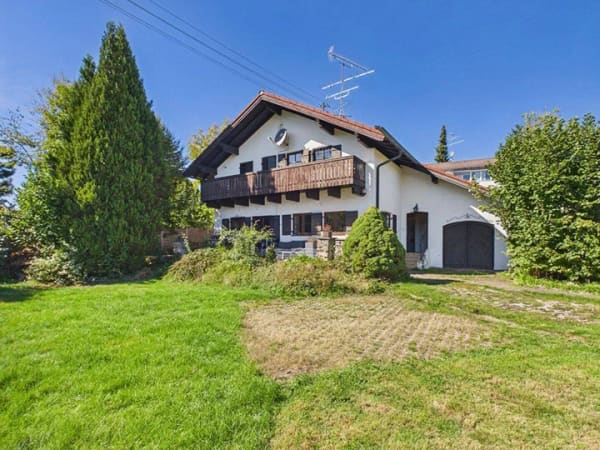 Immobilie in Schäftlarn - Großzügiges Einfamilienhaus mit Südgarten, Garage und viel Platz für die Familie - Bild 0