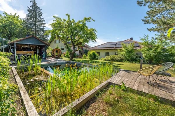 Immobilie in Pretzfeld - Modernisiertes Einfamilienhaus mit Naturpool, Sauna und Heimkino in Pretzfeld - Bild 0
