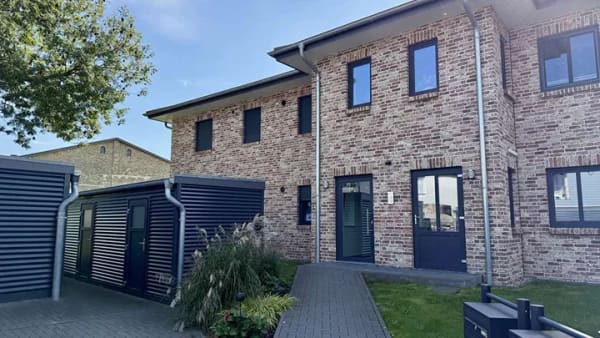 Immobilie in Albersdorf - Neuwertige zentrale, komfortable und energieeffiziente 3-Zimmer-Wohnung mit Balkon im KFW Standard - Bild 4