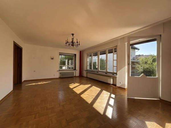 Immobilie in Marburg - Wohnhaus mit zusätzlichem Vermietungspotenzial in ruhiger Lage von MR - Wehrda - Bild 3