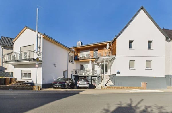 Immobilie in Wetzlar - 3-Familienhaus mit viel Potenzial - Eigennutzung & Kapitalanlage vereint  - Bild 0