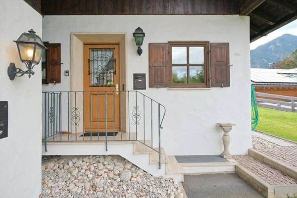 Immobilie in Grainau - Charmante Maisonettewohnung in Grainau - Wohnen wie im eigenen kleinen Haus - Bild 2