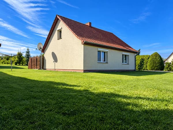 Immobilie in Blankensee - Einfamilienhaus mit großem Grundstück in ruhiger Lage – Nähe Neustrelitz & Neubrandenburg - Bild 0