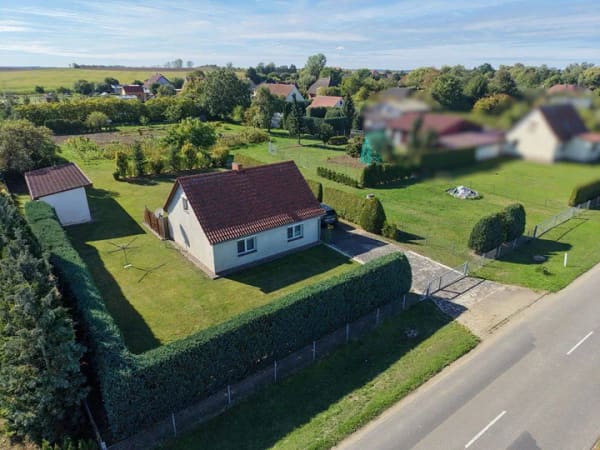 Immobilie in Blankensee - Einfamilienhaus mit großem Grundstück in ruhiger Lage – Nähe Neustrelitz & Neubrandenburg - Bild 3