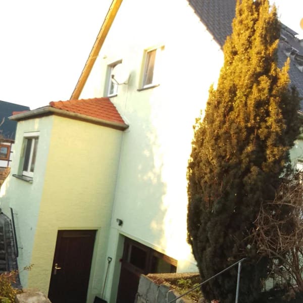 Immobilie in Langenwetzendorf - Massive Doppelhaushälfte mit Nebengebäude und großen Garten - Bild 2