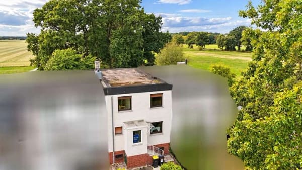 Immobilie in Garbsen - Für Macher: Reihenmittelhaus mit Keller in Feldrandlage in Altgarbsen - Bild 1