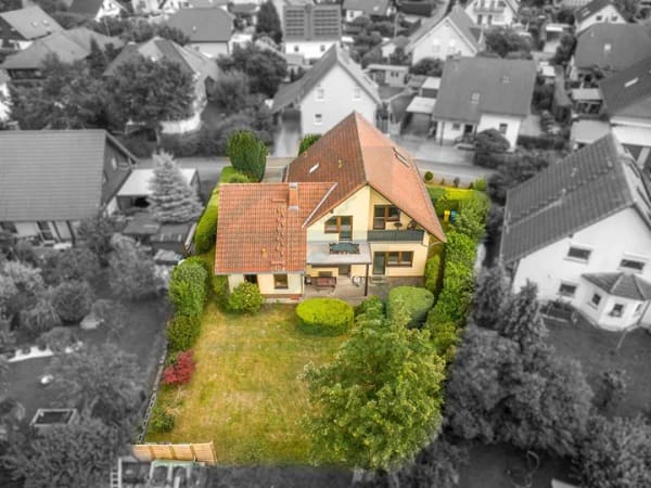 Immobilie in Hermsdorf - Heizung neu: Wohnen, Arbeiten & Wohlfühlen - alles unter einem Dach - Bild 2