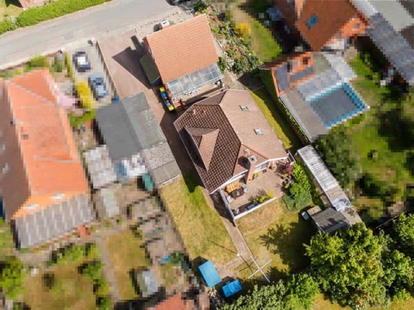 Immobilie in Deutsch Evern - Zwei Einfamilienhäuser mit unterschiedlichem Charakter in Deutsch Evern - Bild 2