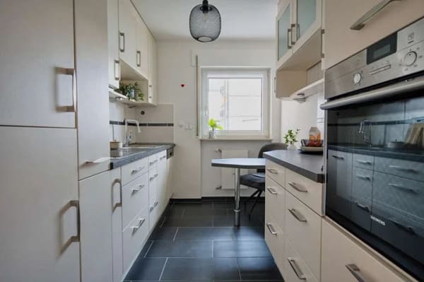 Immobilie in Bad Soden - Bad Soden Neuenhain: umfangreich renovierte 3 Zimmer auf 78,00 m2, Südbalkon, und TG Stellplatz - Bild 4