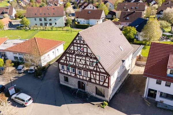 Immobilie in Michelbach an der Bilz - Charmantes Mehrfamilienhaus: Wohn- & Geschäftshaus für neue Wohnkonzepte - Bild 0