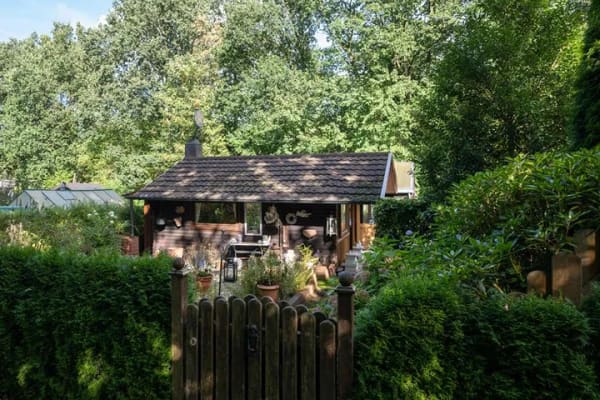 Immobilie in Oldenburg - Idyllische Ferienlaube mit Gartengrundstück in Oldenburg. - Bild 1