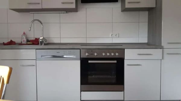 Immobilie in Flörsheim - Solide Kapitalanlage in Flörsheim am Main: Voll vermietetes 3-Familienhaus mit Garten - Bild 3