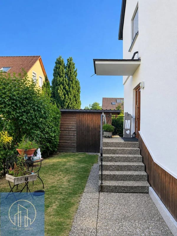Immobilie in Hersbruck - Drei Wohnungen, großer Garten, Pool und Werkstatt: Mehrfamilienhaus in Hersbruck - Bild 3