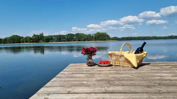 Immobilie in Neuruppin - Fast erste Reihe zum See: Zwei Datschen mit Bootshaus und Steg - Bild 1