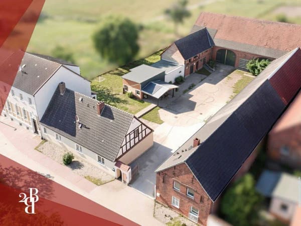 Immobilie in Biederitz - Drei Wohneinheiten, eine Scheune, ein Innenhof - Anwesen auf ca. 2.350 m² bei Magdeburg - Bild 0