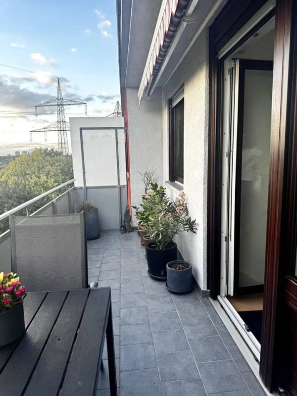 Immobilie in Ilvesheim - 4 ZKB - Balkon, Fahrstuhl und Garage ! - Bild 2