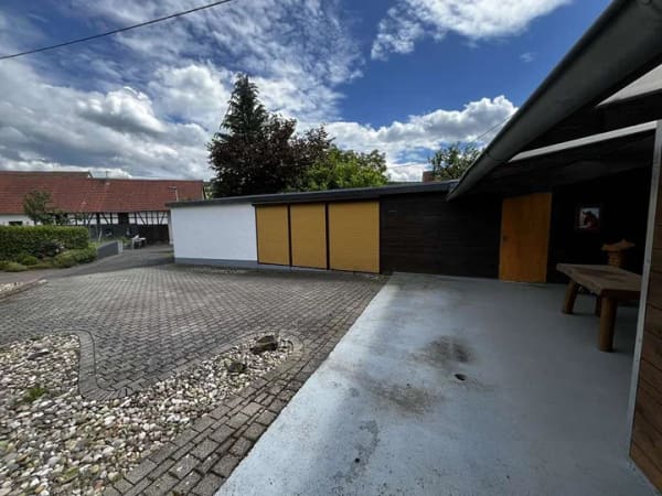 Immobilie in Schotten - Sofort bezugsfrei! Gepflegtes Einfamilienhaus mit viel Platz und Nebengebäuden - Bild 3