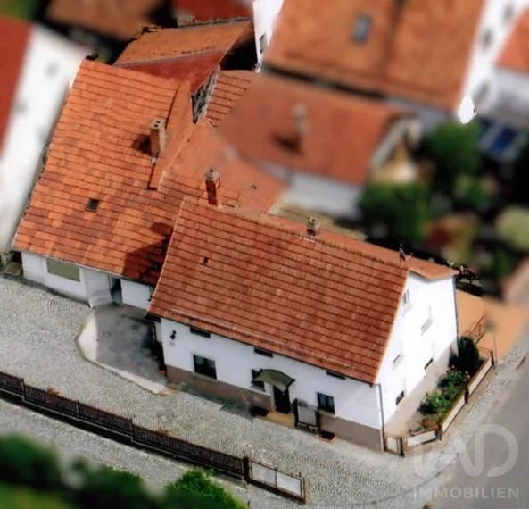 Immobilie in Treffurt - Viel Platz für die Familie: EFH mit Einliegerwohnung, 8 Zimmer & Carport in Treffurt OT Ifta - Bild 0