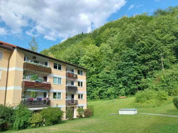 Immobilie in Kochel am See - Kochel am See: Verkaufe 4-Zimmer-Whg, ruhige Lage, bezugsfrei - Bild 1
