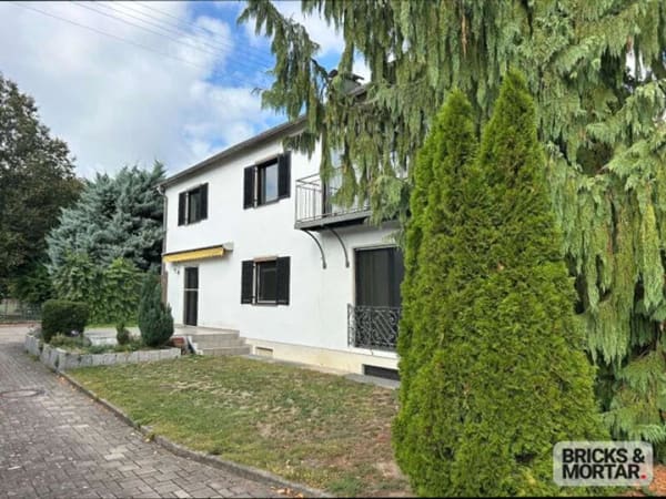Immobilie in Affing - Ein-/Zweifamilienhaus in Aulzhausen -kompakter Garten und Einzelgarage mit Carport- - Bild 2