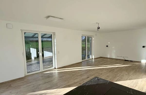 Immobilie in Gornau - Familienfreundliche Stadtvilla KFW55 - Baujahr 2023 - Bild 3
