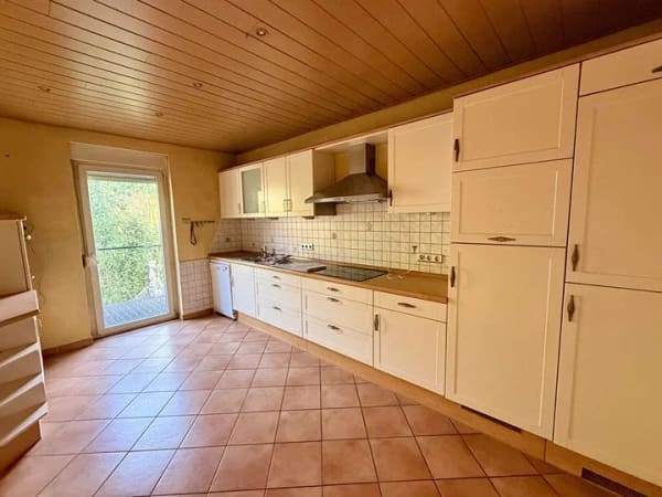 Immobilie in Nalbach - Freistehendes Einfamilienhaus in zentraler Lage von Nalbach! - Bild 1
