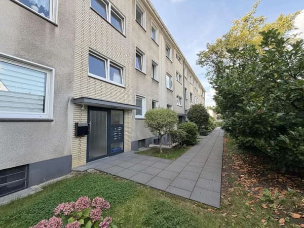 Immobilie in Bielefeld - 1-Zimmer Dachgeschosswohnung mit Potenzial in Heepen - Bild 2