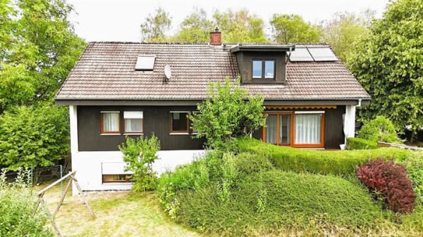 Immobilie in Frankenberg - Einfamilienwohnhaus mit Einliegerwohnung in Frankenberg (Eder) - Bild 0