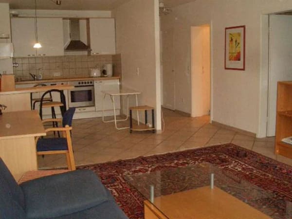 Immobilie in Eschborn - Eschborn-Süd: Große 3 Zimmer Wohnung mit Balkon! - Bild 1
