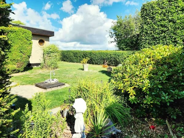 Immobilie in Saal - Modernisiertes Ferienhaus  am Feld mit Kaminfeuer und Ostseenähe - Bild 4