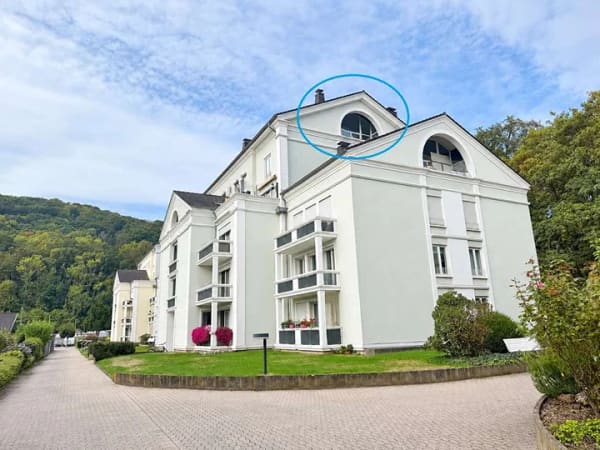 Immobilie in Bad Breisig - *** Ein Zuhause mit besonderem Charakter – exklusive Dachgeschosswohnung mit Rheinblick *** - Bild 0