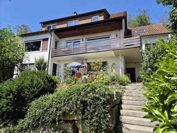 Immobilie in Uhingen - Großzügiges Einfamilienhaus mit Einliegerwohnung in schöner Ortsrandlage - Bild 3