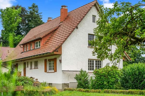 Immobilie in Glottertal - Charmantes Einfamilienhaus in Glottertal mit Potenzial zum Zweifamilienhaus - Bild 0