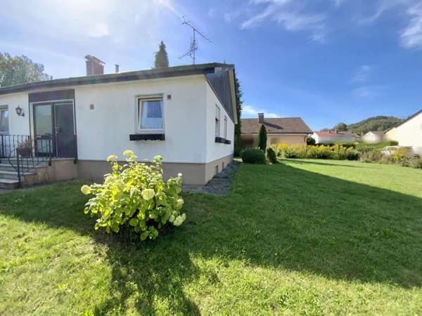Immobilie in Aitrach - Ideales Wohnen für jedes Alter im Bungalow. - Bild 2
