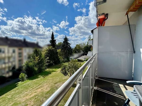 Immobilie in Neuwied - Willkommen auf dem Heddesdorfer Berg! 3-Zimmer mit 2 Balkonen - Bild 4