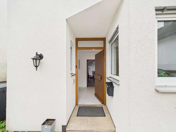 Immobilie in Täferrot - Doppelhaushälfte, 5-6 Zi., Tageslicht-Bad, Einbauküche, Terrasse, Balkon, Garten, Garage, Stellplatz - Bild 1