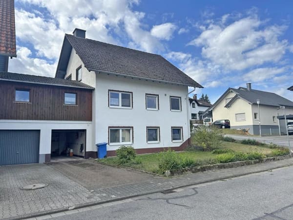 Immobilie in Reichelsheim (Odenwald) - 1-2 Familienhaus in ruhiger Lage von 64385 Reichelsheim - Viel Platz für große und kleine Familien - Bild 3