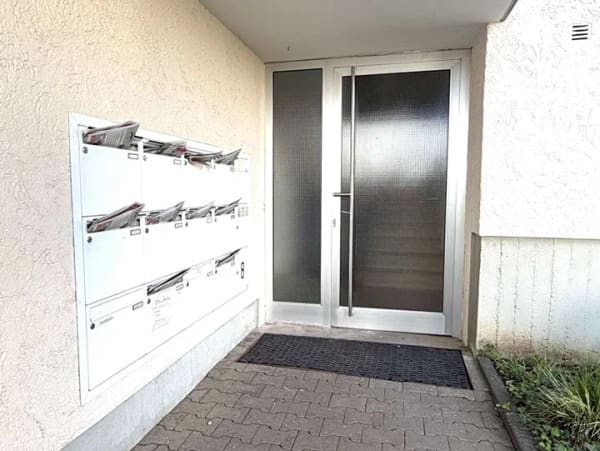 Immobilie in Seeheim-Jugenheim - Provisionfrei f. Käufer:
2-Zimmer-ETW im 1.OG (vermietet) mit TG-Stellplatz - Bild 1