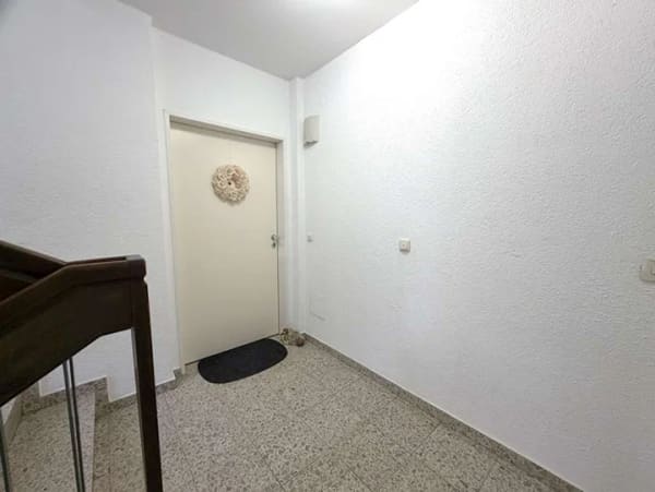 Immobilie in Seeheim-Jugenheim - Provisionfrei f. Käufer:
2-Zimmer-ETW im 1.OG (vermietet) mit TG-Stellplatz - Bild 2